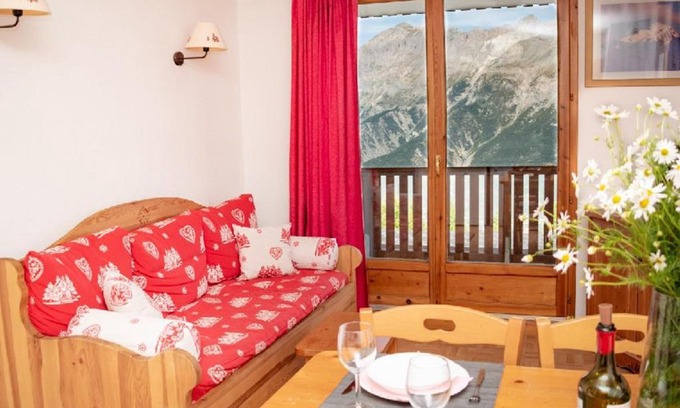 Puy-Saint-Vincent Apartment | Appartement 2 pièces, 6 pers, balcon, parking, animaux admis, Puy-Saint-Vincent - FR-1-504-108