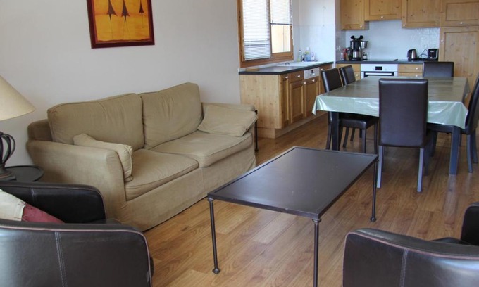 Saint-Jean-de-Sixt Apartment | Appartement 3 chambres avec balcon en centre village, proche La Clusaz et Le Grand Bornand - FR-1-459-161