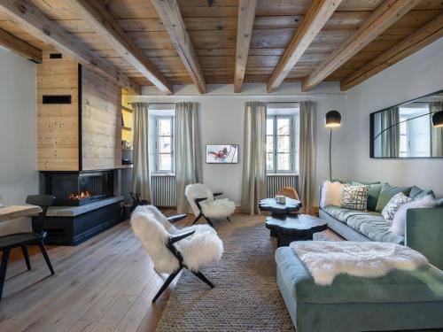 Megeve Apartment | Appartement 3 Ch. Rénové, Centre de Megève, Balcon, Cheminée, Parking, 3 min Télécabine Chamois - FR-1-453-178
