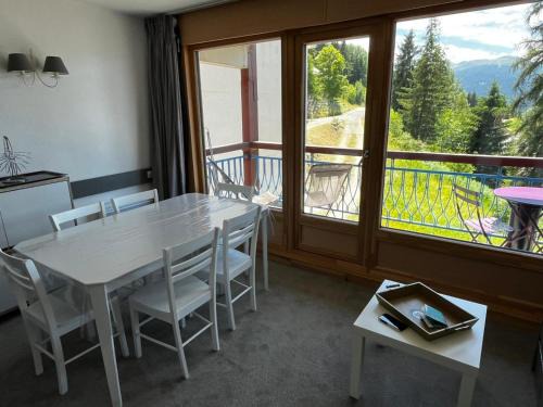 Arc-1800 Apartment | Appartement 3 pièces, 6 pers, proche télécabine, piscine - FR-1-411-184