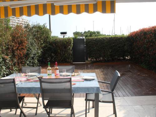 Villeneuve Loubet Beach Apartment | Appartement 3P en RDJ avec Jardin et Terrasse, à 5 min Plage et Restaurants, Parking Privé, Climatisé - FR-1-252A-59