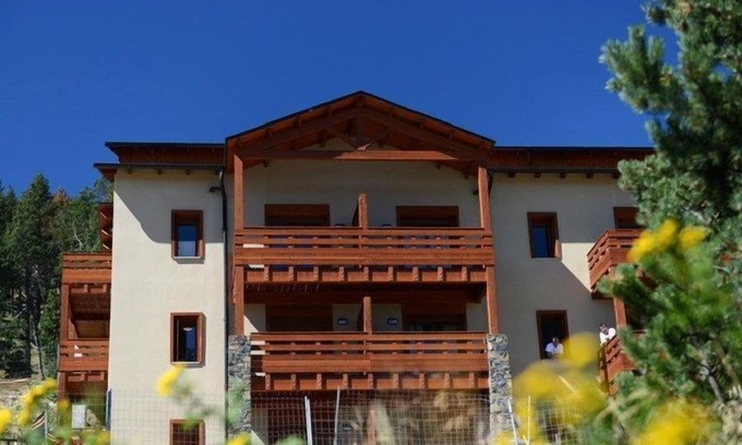Les Angles Condo | Appartement Abordable Pour 8 | Accès Piscine