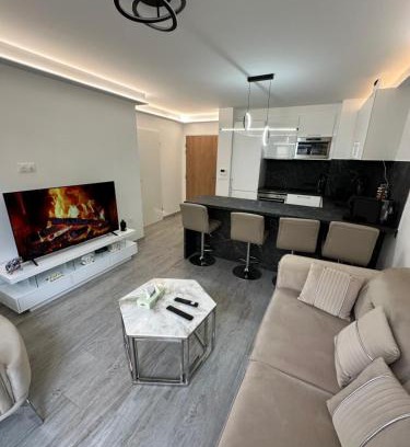 Villeneuve-le-Roi Apartment | Appartement avec jardin cosy près de Paris
