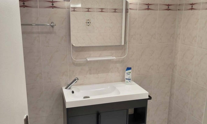 Bobigny Apartment | Appartement Avec 5 Chambres , à 15 Minutes de Paris
