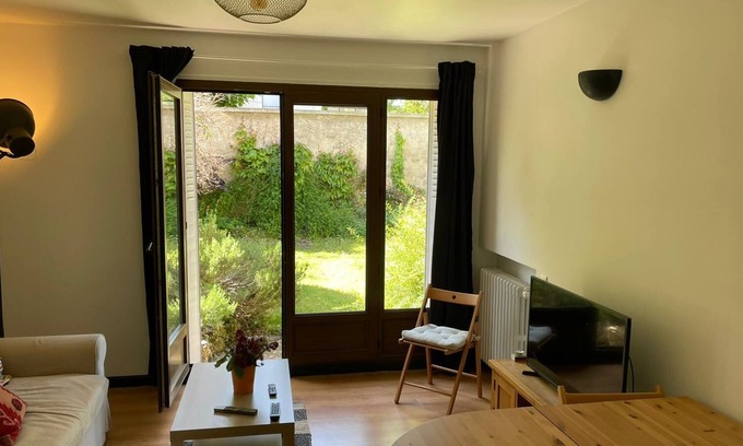 Chatou Apartment | Appartement Avec Jardin à 4 min du RER