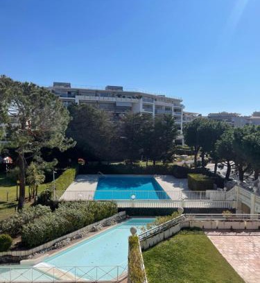 Cros-de-Cagnes Apartment | appartement bord de mer avec piscine
