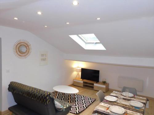 Lamalou-les-Bains Apartment | Appartement climatisé 4 couchages à 600m du centre Thermal