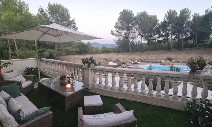 Rousset Apartment | Appartement Cocooning Dans Bastide Idéalement Située Proche D'aix en Provence