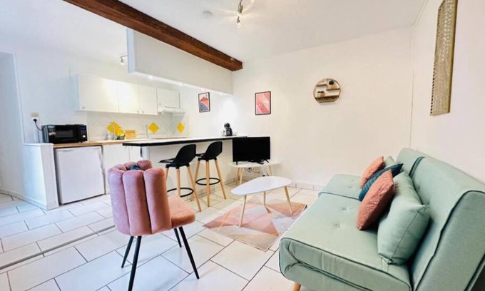 Laon Apartment | Appartement Confidentiel