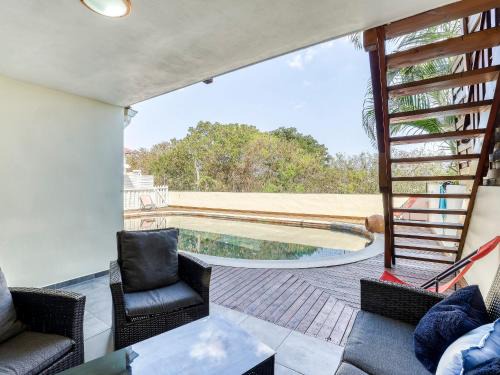 La Possession House | Appartement confortable avec terrasse et accès direct piscine - FR-1-786-49