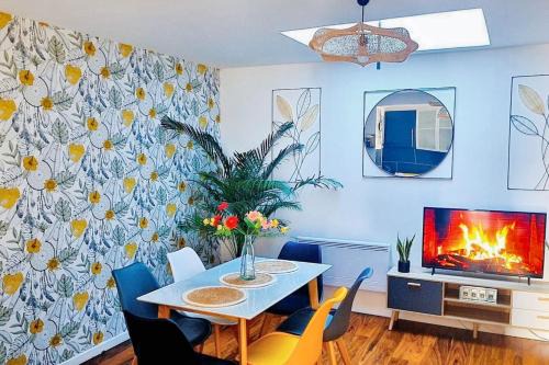 Raismes Apartment | Appartement confortable à Raismes - 60 m², parking privé