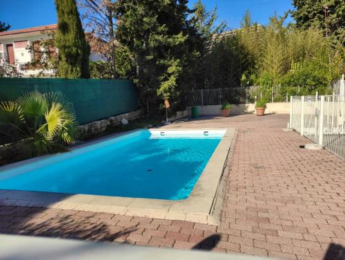 Fabron Apartment | Appartement confortable à Nice, 25 m² avec piscine partagée