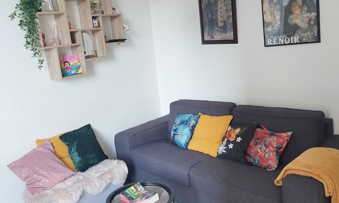 Aubervilliers Apartment | Appartement Cosy à 5 Minutes de Métro Proche Paris Stade de France