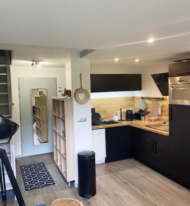 Manigod Apartment | Appartement cosy à Manigod avec piscine partagée – 50 m²