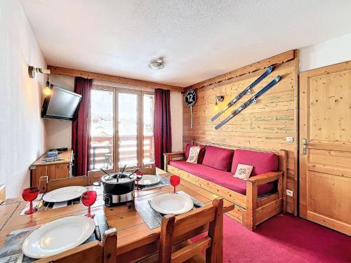 La Toussuire Apartment | Appartement cosy avec balcon, parking et piscine, à 500m des pistes - FR-1-267-271