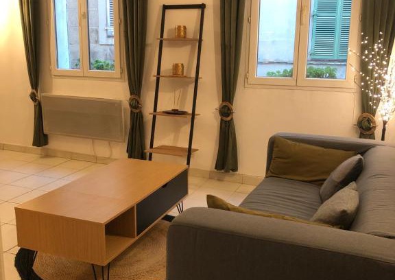 Draguignan Apartment | Appartement cosy centre historique