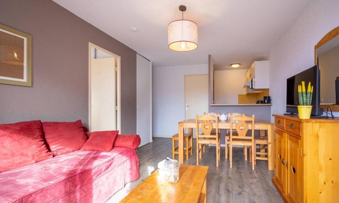 Peyragudes Apartment | Appartement cosy pour 6 personnes avec balcon, parking et accès aux pistes - FR-1-695-9