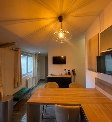 La Celle-sous-Gouzon Apartment | Appartement dans centre historique