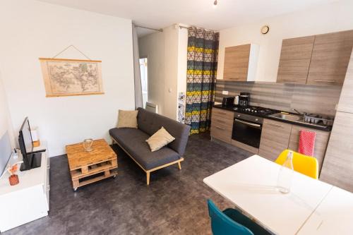 La Celle-sous-Gouzon Apartment | Appartement dans un charmant village avec parking