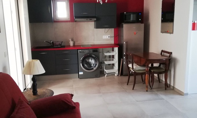 Yerres Apartment | Appartement de Plain Pied Dans la Verdure