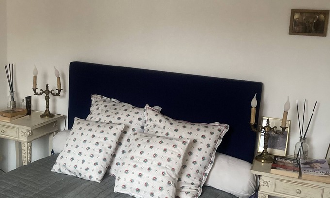 Combat Apartment | Appartement Deux Pièces Cuisine Très Bien Situé sur une Butte Très Calme