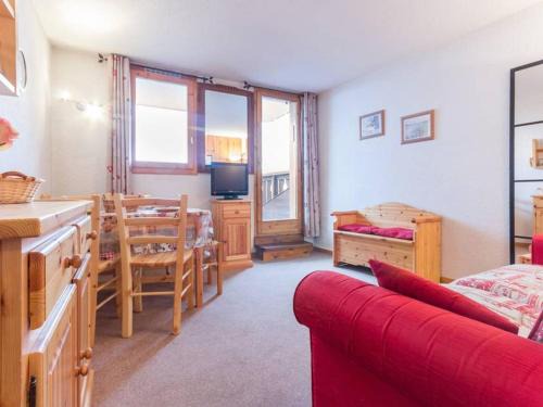 Montchavin Apartment | Appartement fonctionnel au centre avec balcon à La Plagne - FR-1-181-2543