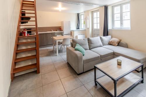 Auxerre Apartment | Appartement F2 centre ville