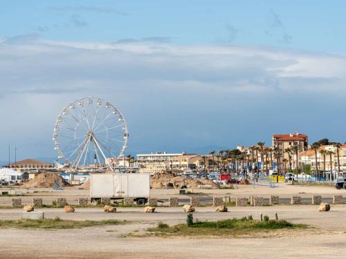 Saint-Pierre-la-Mer Apartment | Appartement familial 2 pièces cabine, à 60m de la plage, avec box et Wi-Fi - Saint Pierre la Mer - FR-1-229D-140
