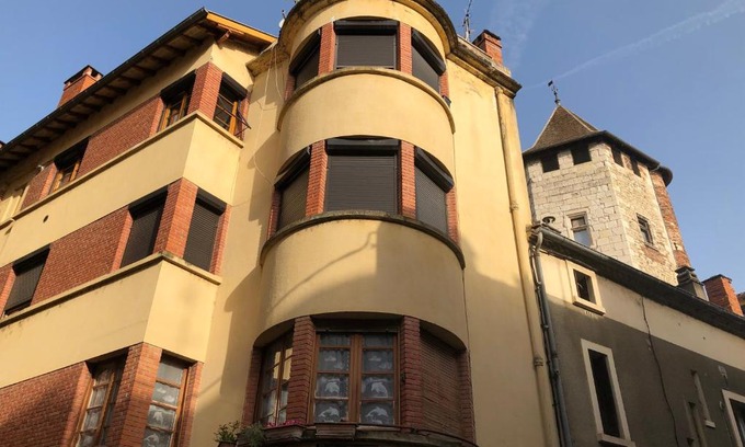 Cahors Old Town Apartment | Appartement familial 3 chambres centre proche Lot