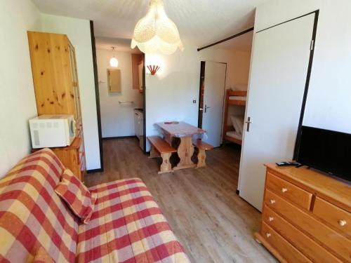 Montalbert Apartment | Appartement fonctionnel sur les pistes avec coin montagne - FR-1-181-2545