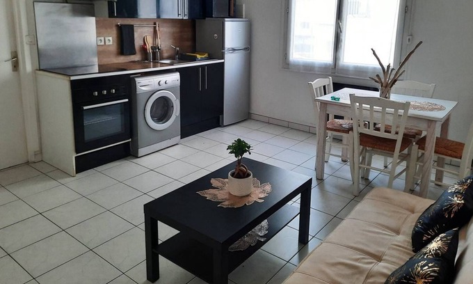 Les Arenes Apartment | Appartement T2 Bis au Cœur de Canet Plage - 4aloh4