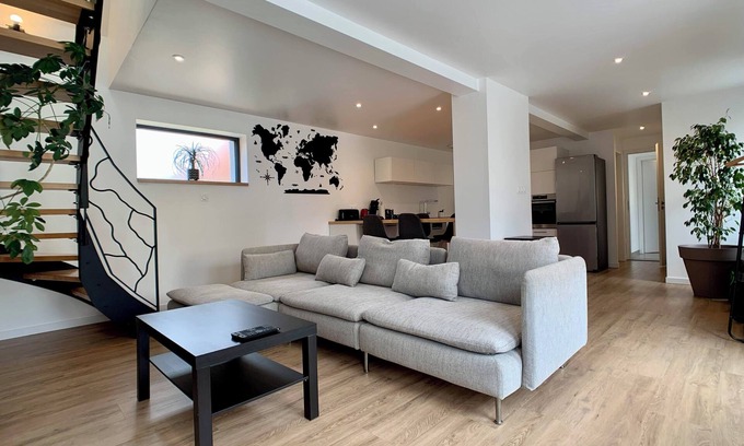 Dinsheim Apartment | Appartement Avec Terrasse et 2 Chambres