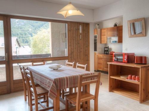 Monetier-les-Bains Apartment | Appartement lumineux 2 pièces + coin montagne, 6 couchages, proche commerces et pistes - Monêtier-les-Bains - FR-1-330F-32