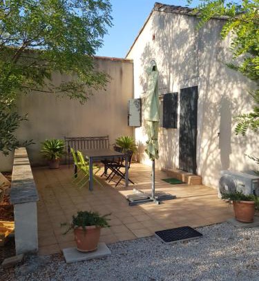 St.-Remy-de-Provence Apartment | Appartement 2 pers avec accès piscine