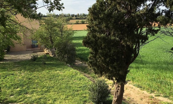 Salles-d'Aude Apartment | Appartement Gîte La Sellerie