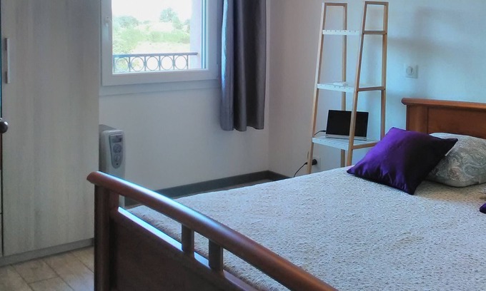 Alleins Apartment | Appartement Indépendant Dans Villa en Provence