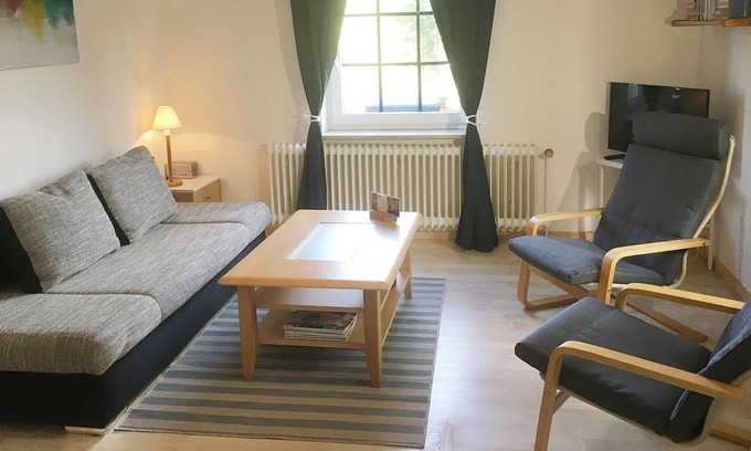 Butjadingen Apartment | Appartement Klein, Dusche, WC, Ruhig - Annemaries Ferienwohnungen