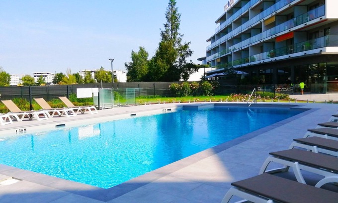 Bordeaux-Lac Condo | Appartement Lumineux | Parking Disponible
