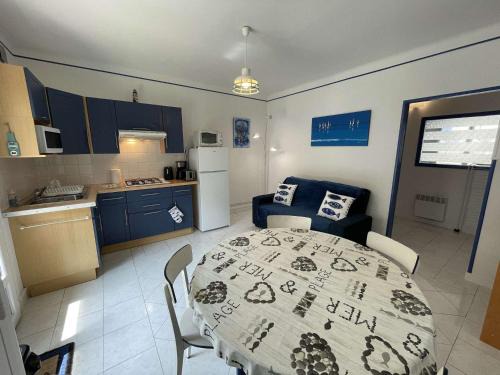 Saint-Jean-de-Monts Apartment | Appartement Moderne 2 Pièces + Cabine, Terrasse, Proche Plage – Saint-Jean-de-Monts - FR-1-224C-204