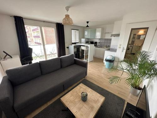 Faubourg de Bethune Apartment | Appartement proche CHU avec balcon et parking