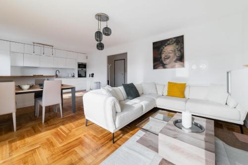 Montreuil Apartment | Appartement refait a neuf 3 pieces - Montreuil - 4P
