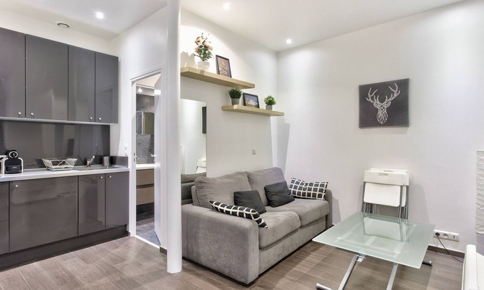 Quartier du Faubourg-Montmartre Apartment | Appartement Ricca - Welkeys