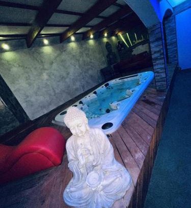 Espondeilhan Apartment | Appartement Romantique L'Escapade Jacuzzi