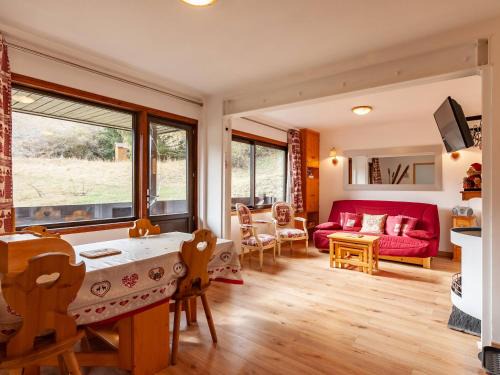 Meribel-Mottaret Apartment | Appartement skis aux pieds avec double balcon près de Méribel - FR-1-355-101