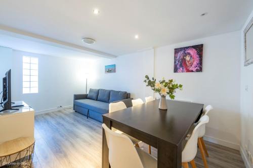 Noisy-le-Grand Apartment | Appartement spacieux 2 Ch - 2 SDB - Proche Paris et Disneyland