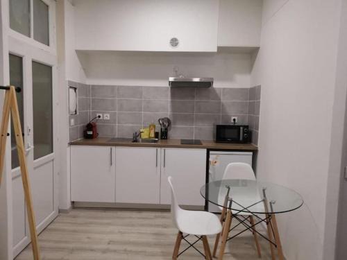 Saint-Etienne Apartment | Appartement T1 centre ville Carmes Metz