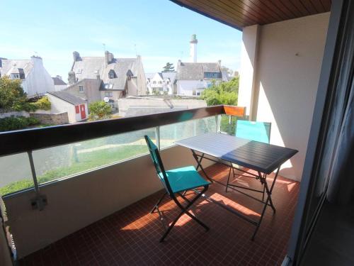 Benodet Apartment | Appartement T2 à Bénodet, refait à neuf, balcon, plage à pied, parking, classé 2 étoiles - FR-1-481-64