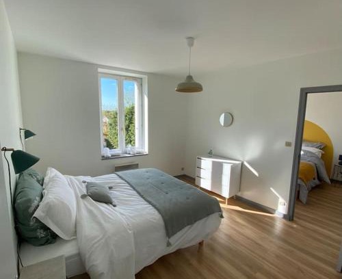 Jaunay-Clan Apartment | Appartement T4 et Parking à 3km du Futuroscope