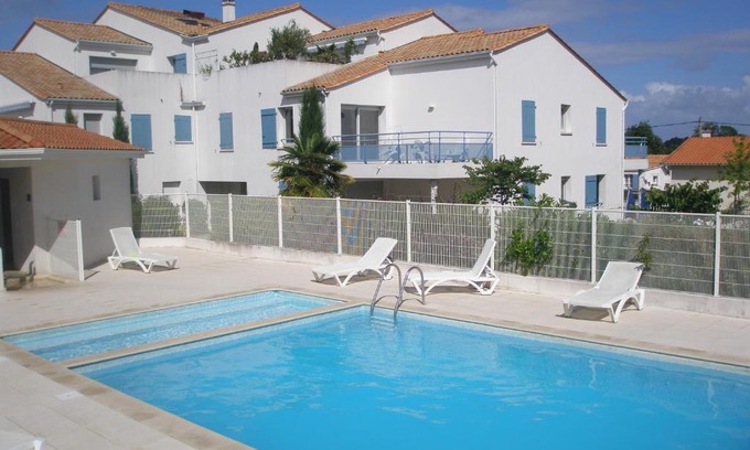 Vaux-sur-Mer Apartment | Appartement tout confort dans résidence avec piscine