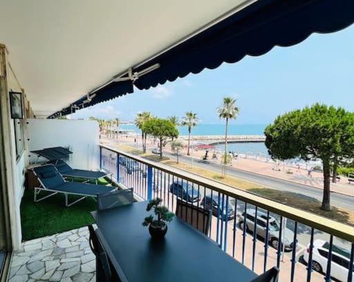Cros-de-Cagnes Apartment | Appartement vue mer